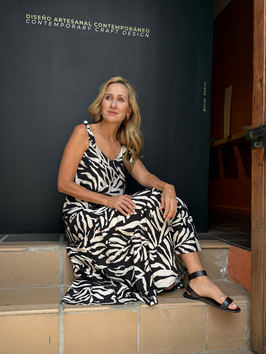 VESTIDO ABRIL HOJAS NEGRO 25