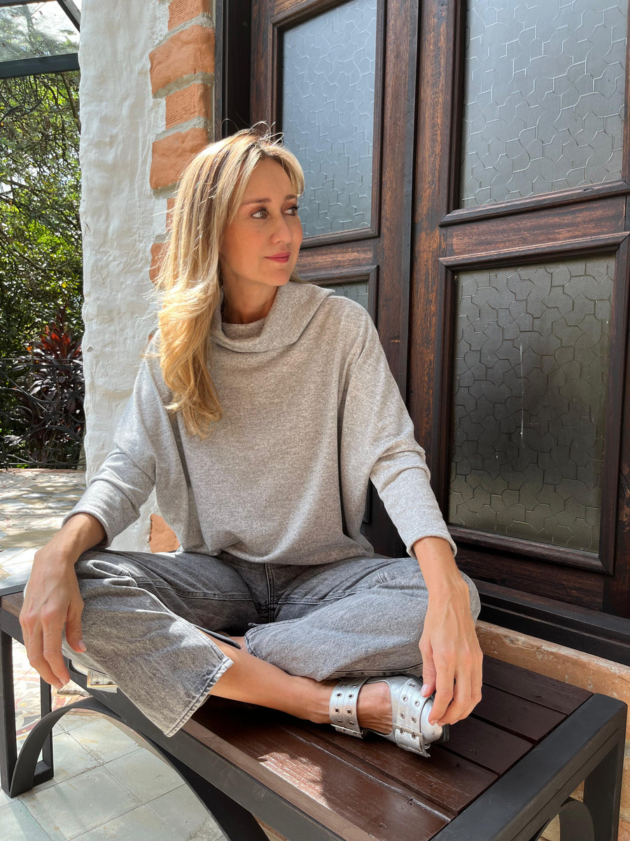 TOP BAT CUELLO T GRIS 25